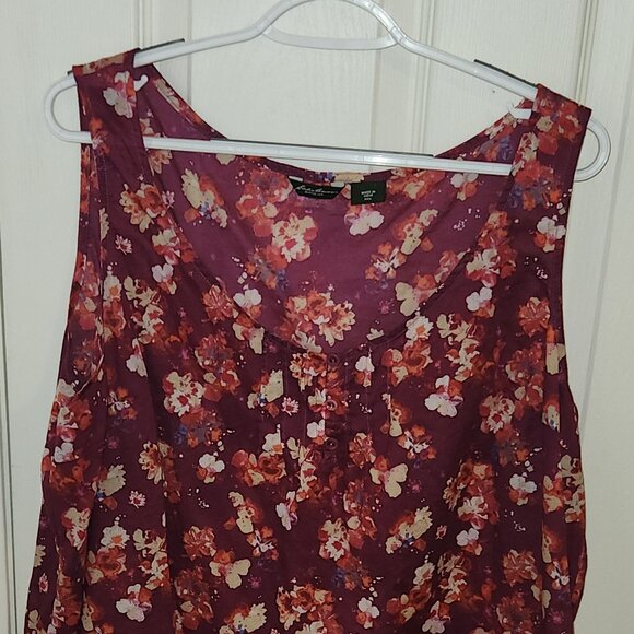 GUC Eddie Bauer Purple and Burgundy Floral Sleeveless tank Pleats Buttons XXL - Picture 1 of 6